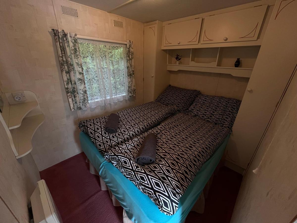 Apartamento Autocamp Free Star - Mobilheimy Strachotin Exterior foto